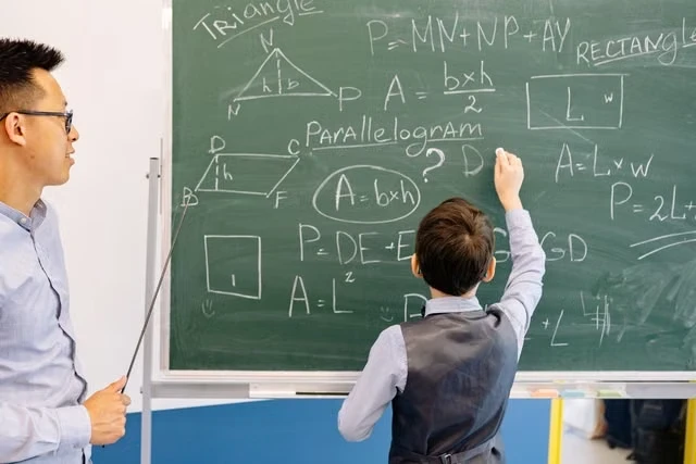 AI feedback learning math education