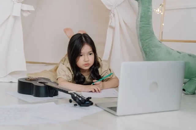 Live Online English Classes for Kids: Do They Actually Reduce Anxiety?